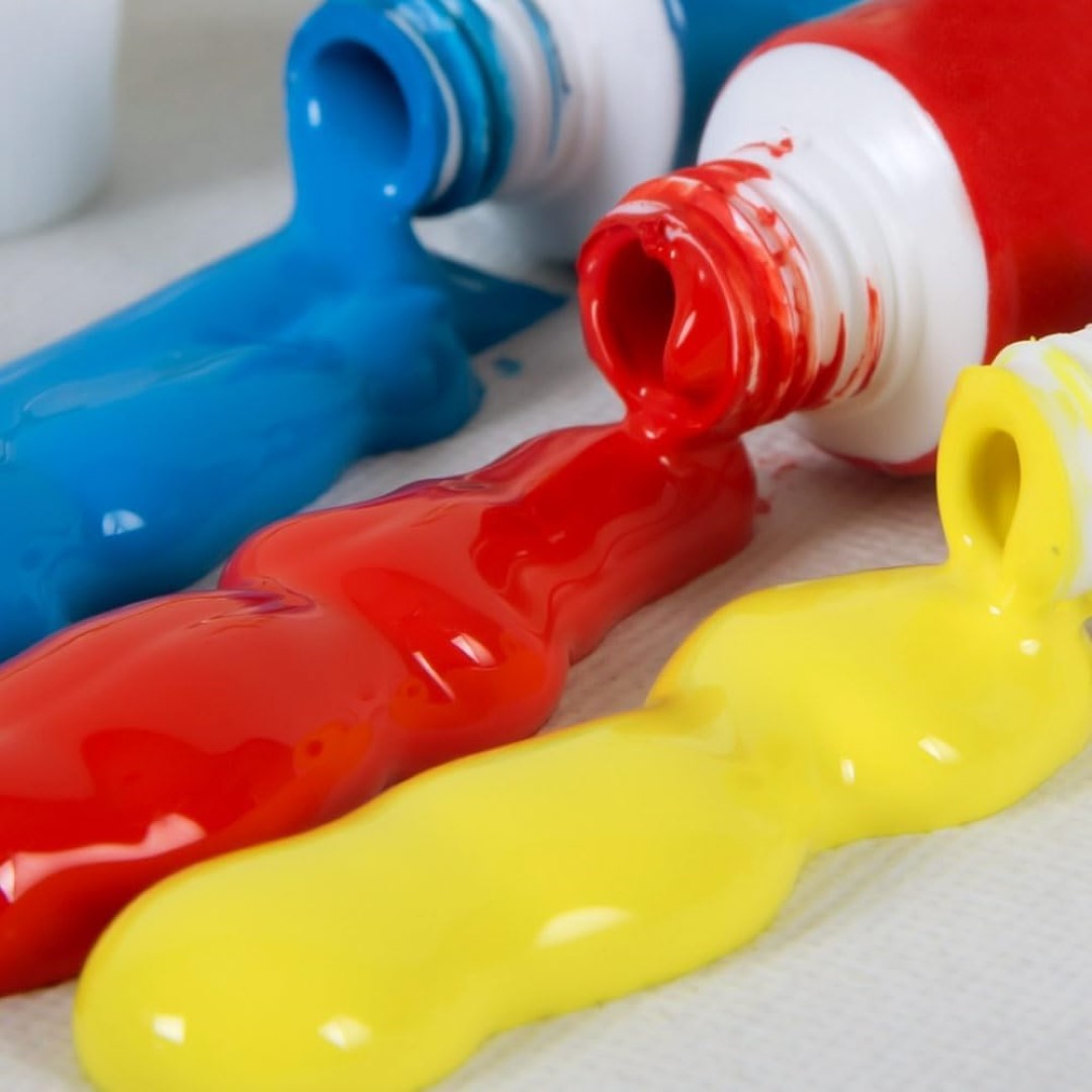 Mont Marte Acrylic Paint Set 24 Colours 12ml, Perfect for Canvas, Wood, Fabric, Leather, Cardboard, Paper, MDF and Crafts (24 Bright Colours 12 ML, 1 PACK)