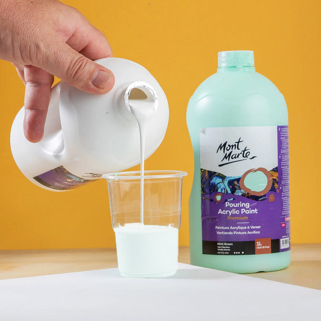 Mont Marte Premium Pouring Acrylic Paint, 1L (33.8oz), Titanium White, Pre-Mixed Acrylic Paint, Suitable for a Variety of Surfaces Including Stretched Canvas, Wood, MDF and Air Drying Clay.