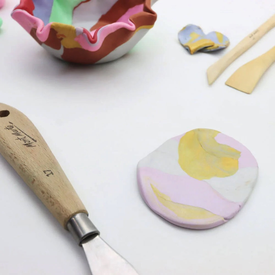 Mont Marte Polymer Clay Metallic - 10 Colours - 100g - Soft, Even Texture - Easy to Shape - Clay for Pottering, Modelling and Crafts